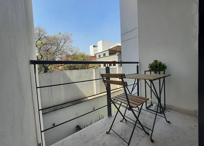 Chic With Loads Of Sun & 3 Balconies Near Reforma * México DF